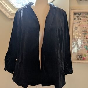 Skies Are Blue black velvet blazer with 3/4 ruched sleeves